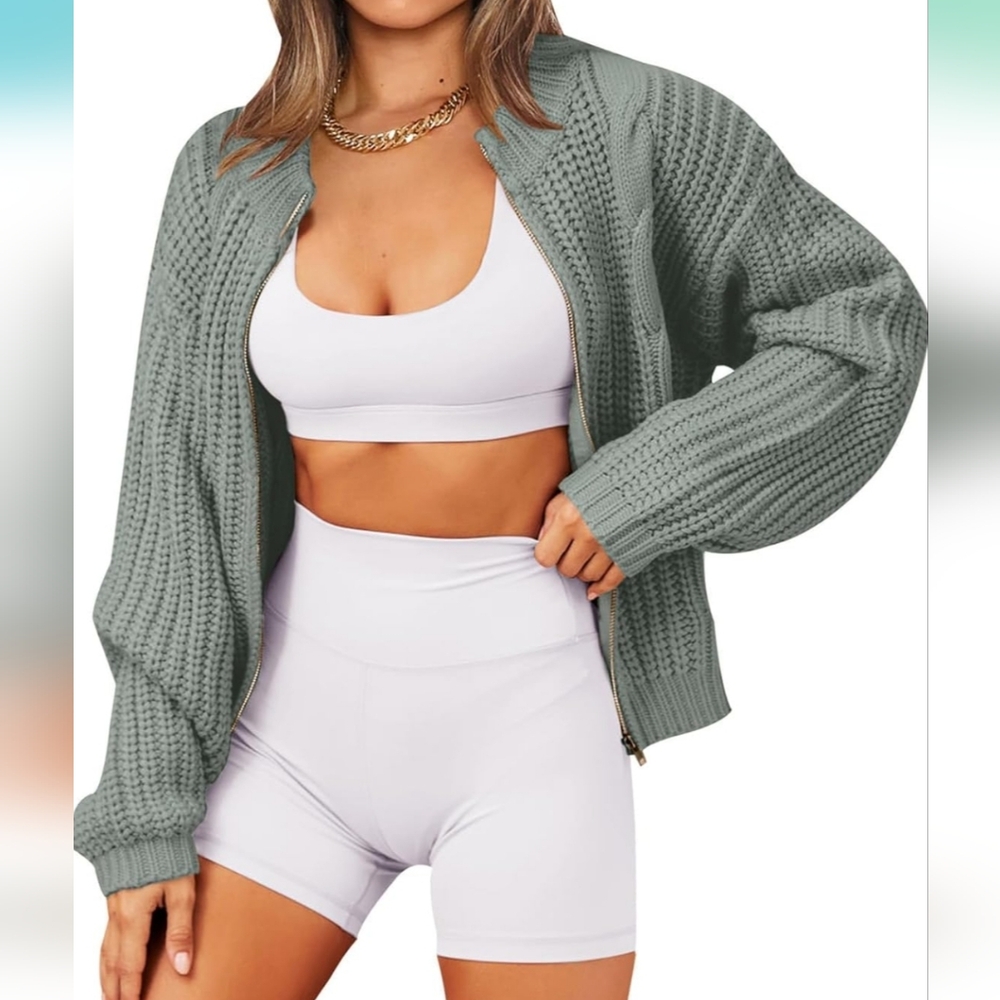 Women's Chunky Knit zip up sweater